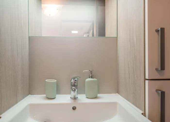 Yvana Villa *