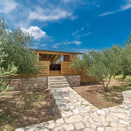 Villa Yvana Pakostane