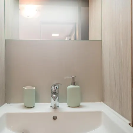 Yvana Villa *